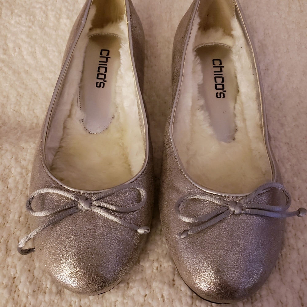 Chico's Silver Flats / Ballet / Loafers Shoes Sz 7
